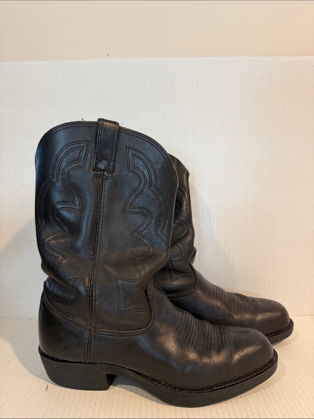 Durango Men’s Black Cowboy Western Boots (sz 10-1/2)